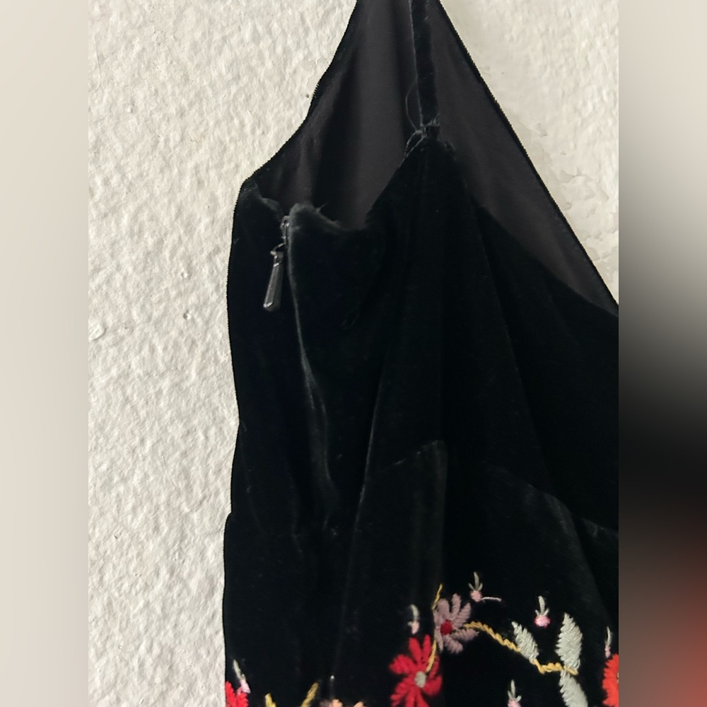 DKNY | Y2K Black Velvet Floral Embroidered Boho Babydoll‎ Midi Dress Sz 6 - Picture 11 of 12
